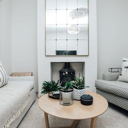The Dragonfly - Central 2 Bedroom House ヘンリー・オン・テムズ エクステリア 写真